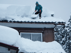 雪下ろし